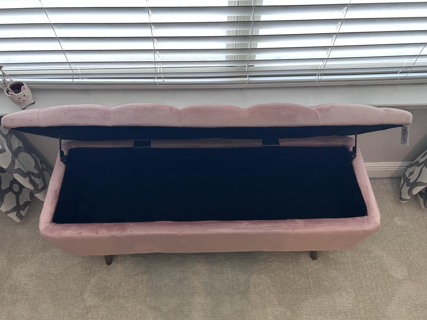 Yaheetech Ottoman with Storage, Velvet Entryway Bench with Safety Hinge, Upholstered Bench with Seating for Bedroom, Living Room, Holds up to 519 lb, Pink - Customer Photo 2