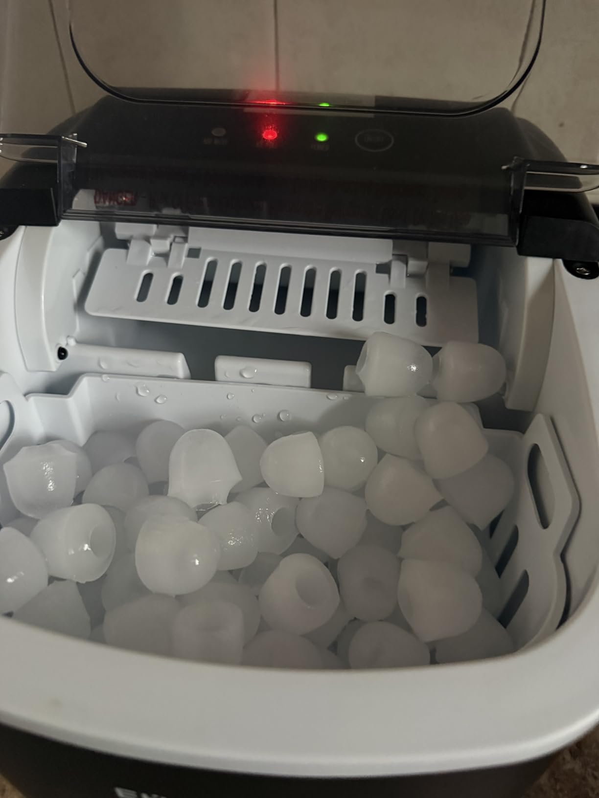 EUHOMY Countertop Ice Maker Machine with Handle, 26lbs in 24Hrs, 9 Ice Cubes Ready in 6 Mins, Auto-Cleaning Portable Ice Maker with Basket and Scoop, for Home/Kitchen/Camping/RV. (Black) - Customer Photo 3