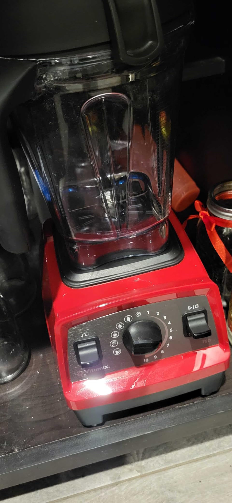 Vitamix Propel Series 750 Professional-Grade Blender with Four Self-Cleaning Blending Programs for Smoothies, Soups and More, Stainless-Steel Blades, 64 Oz Container, Black - Customer Photo 3