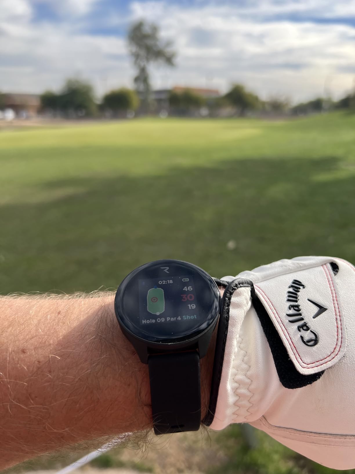 Rad Watch Golf GPS Watch Touchscreen, 42,000+ Courses, Pin Positioning, FCB Hazard Distances, Shot Tracker, Score Tracker, Green View, IPX7 Waterproof, Long Battery, Enhanced Charging & UI - Customer Photo 1