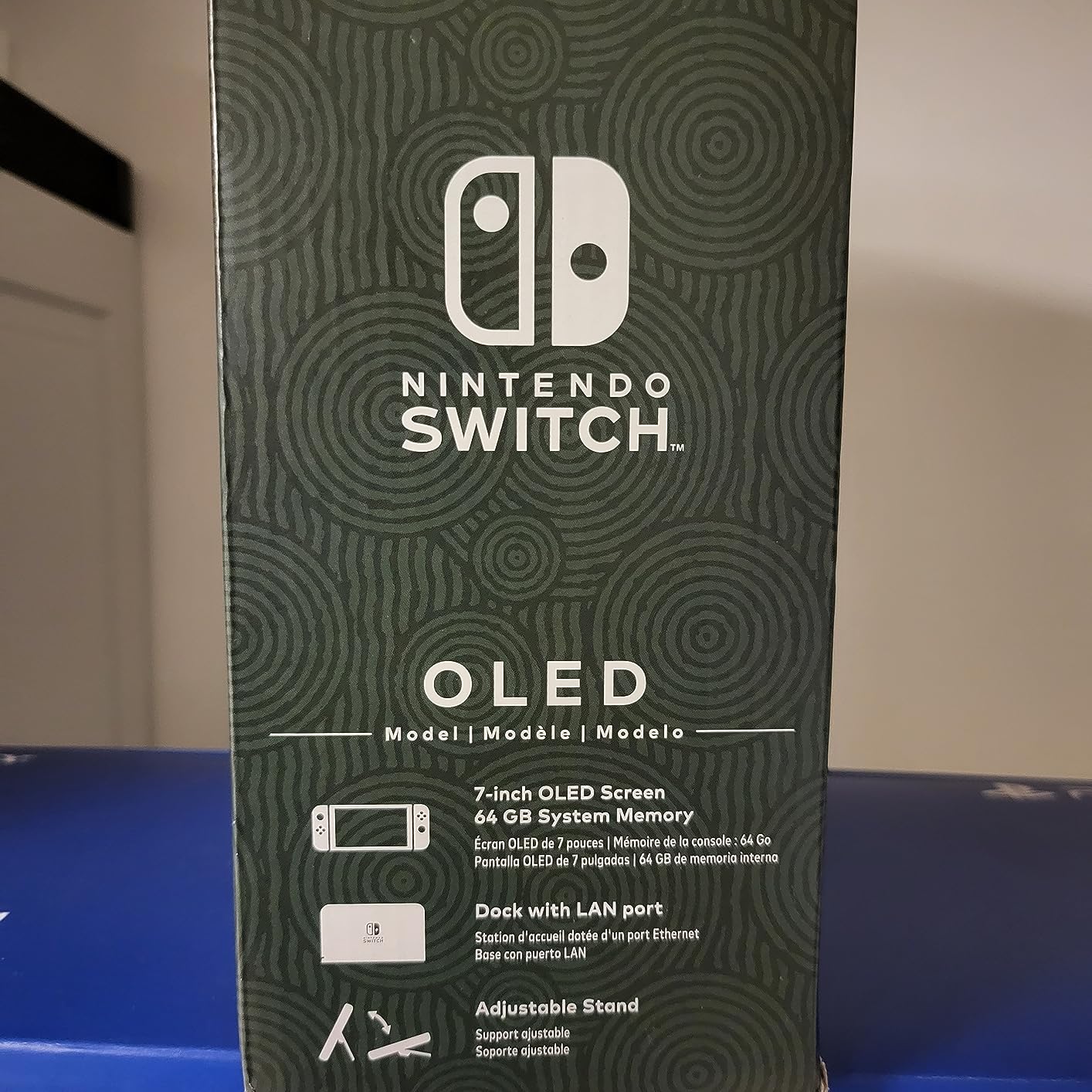 Nintendo Switch - OLED Model The Legend of Zelda: Tears of the Kingdom Edition - Customer Photo 2