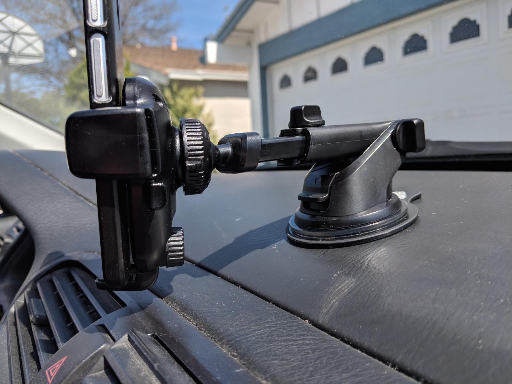 iOttie Easy One Touch Advanced Universal Car Mount Dashboard & Windshield Suction Cup Phone Holder for iPhone, Samsung, Google, All Smartphones - Customer Photo 4