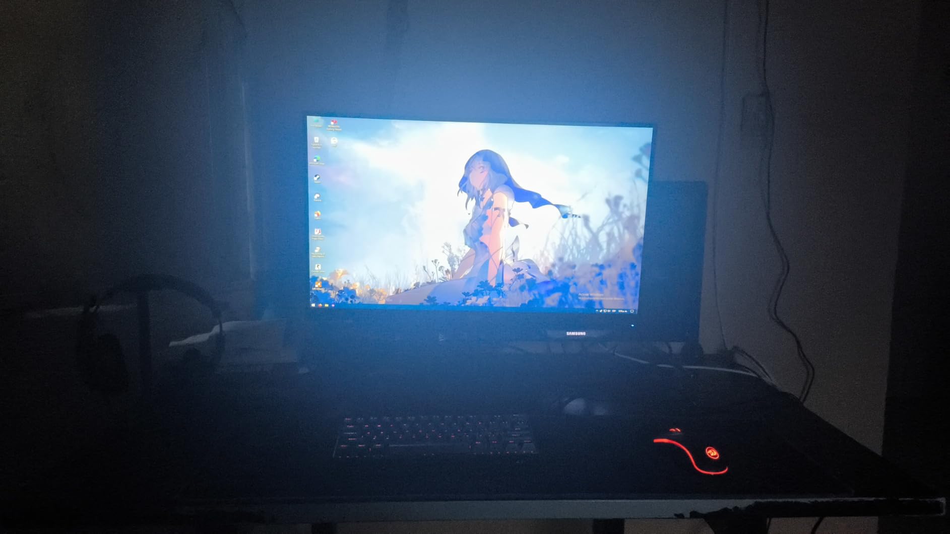 Acer Nitro 27 WQHD 2560 x 1440 PC Gaming IPS Monitor, AMD FreeSync Premium, Up to 240Hz Refresh, DisplayHDR 400 (XV272U W2bmiiprx) - Customer Photo 2