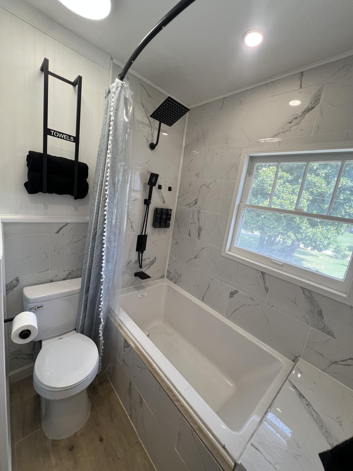 Homewerks 7141-80-G4 Bathroom Fan Integrated LED Light Ceiling Mount Exhaust Ventilation Whisper Quiet 1.1 Sones 80 CFM, White - Customer Photo 2