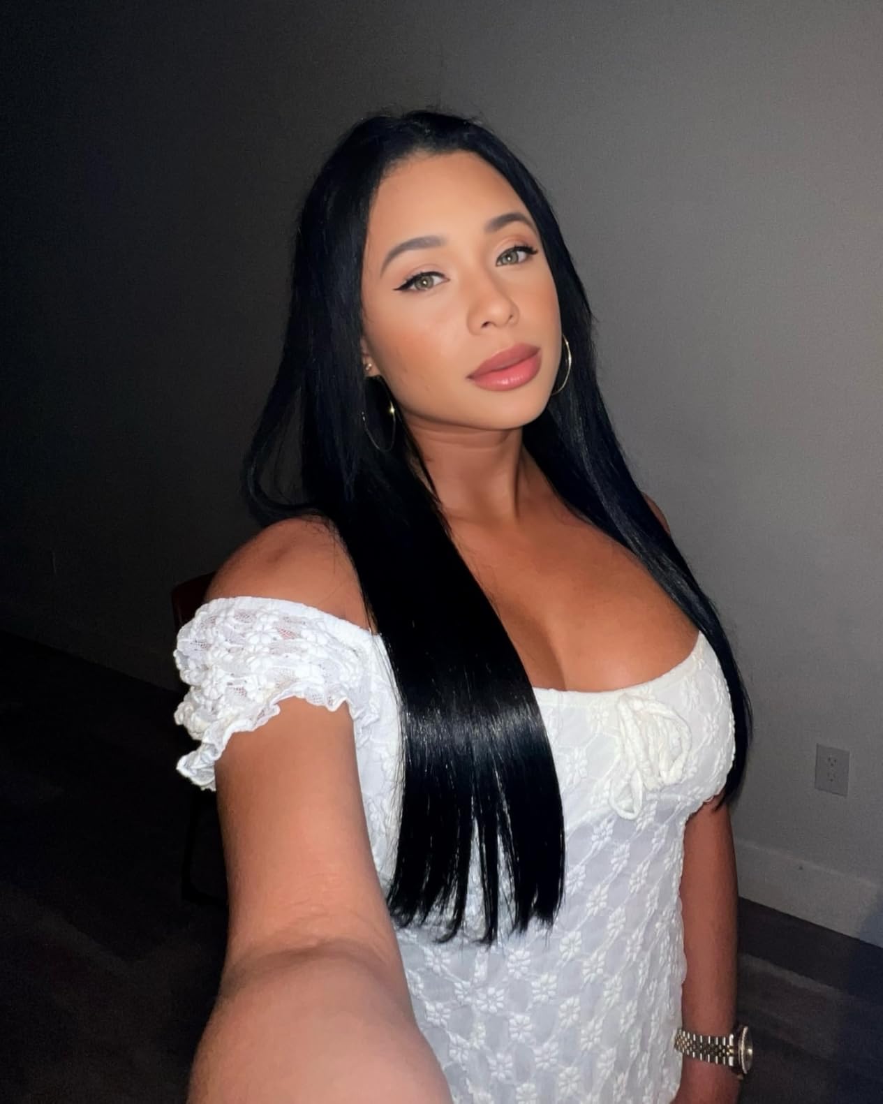 ALTSON 60 LED Portable Selfie Light Video Conference Lighting with Clip & Camera Tripod Adapter Rechargeable 2200mAh CRI 97+, 3 Light Modes for Phone iPhone Webcam Laptop Photo Makeup customer photo 1