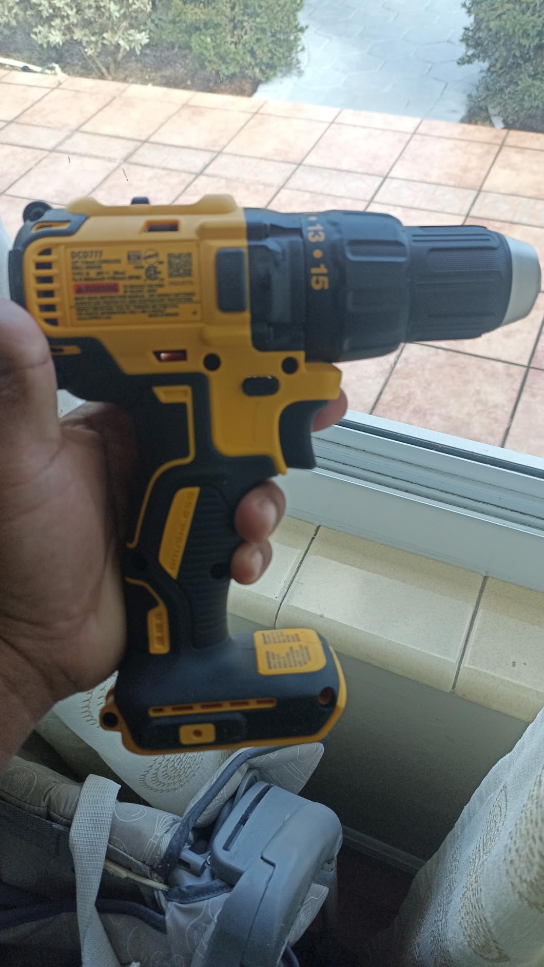 DEWALT 20V MAX Cordless Drill Driver Set, Electric Drill, Brushless 1/2 In 2 Speed, 2.0 Ah Battery and Charger Included, LED Light (DCD777D1) - Customer Photo 1