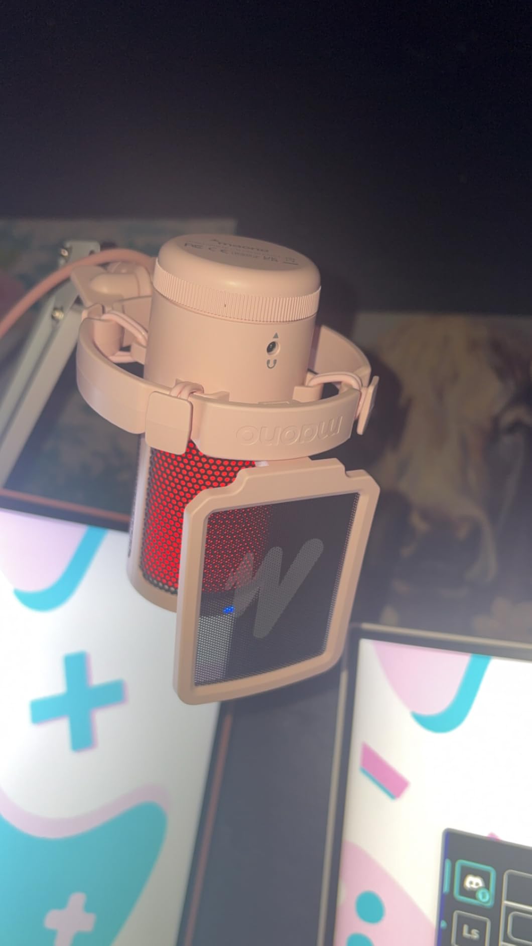 MAONO Gaming USB Microphone, Noise Cancellation Condenser Mic with Mute, Gain, Monitoring, Boom Arm Mic for Streaming, Podcast, Twitch, YouTube, Discord, PC, Computer, PS4, PS5, Mac, GamerWave DGM20S - Customer Photo 2