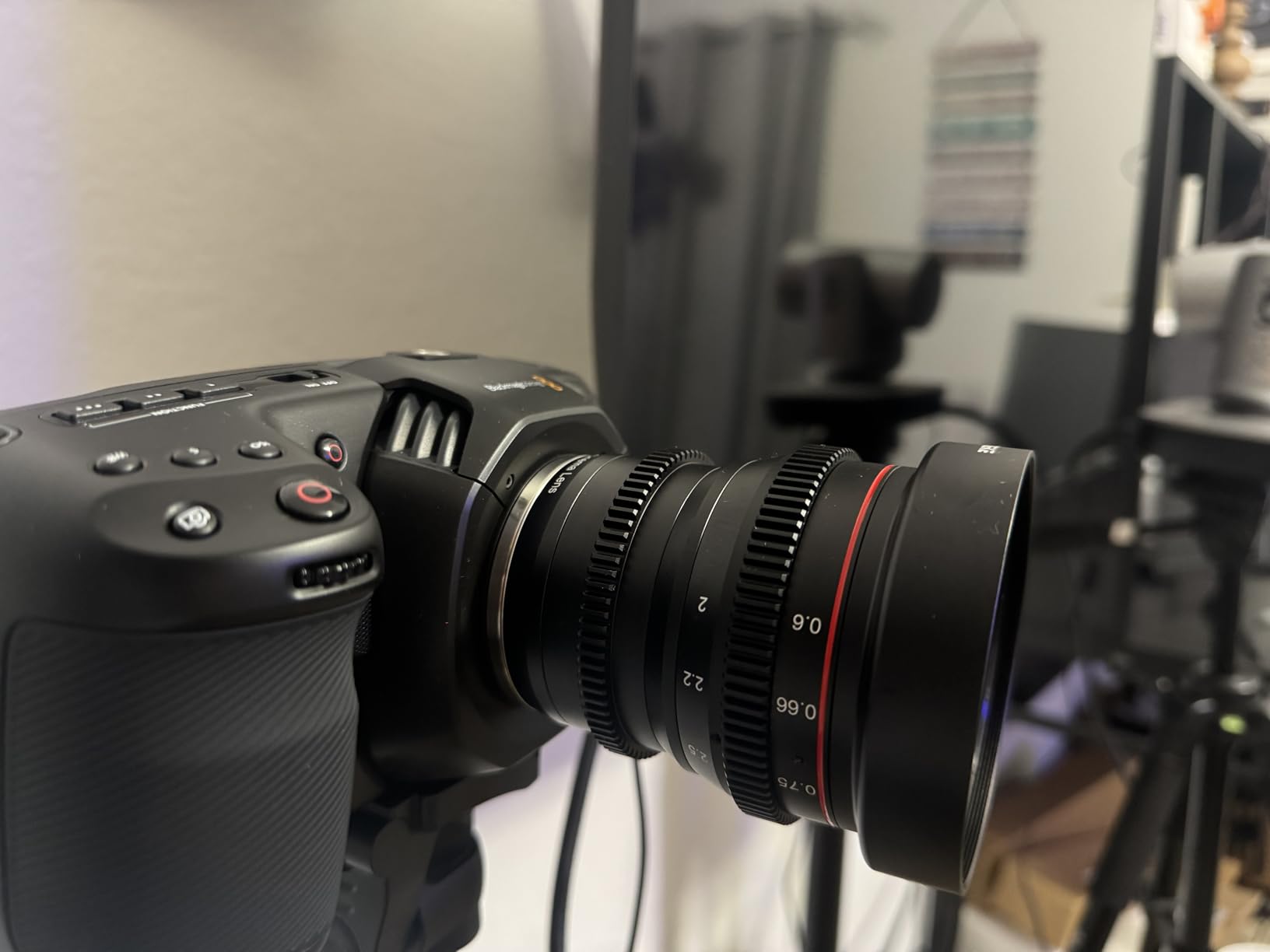 Blackmagic Design Pocket Cinema Camera 4K Power Bundle (CINECAMPOCHDMFT4K) customer photo 1