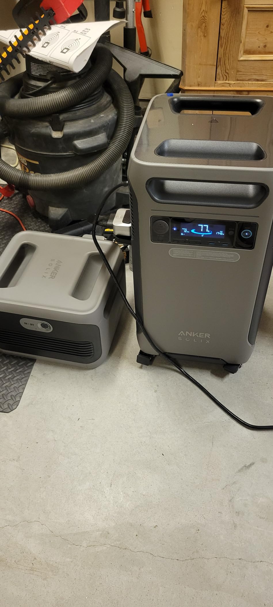 Anker SOLIX F3800 Portable Power Station, 3840Wh, LiFePO4 Batteries, Ultra-High 6000W AC Output with 120V/240V, Solar Generator for Home Backup, RVs, Emergencies, Power Outages, and Outdoor Camping - Customer Photo 1