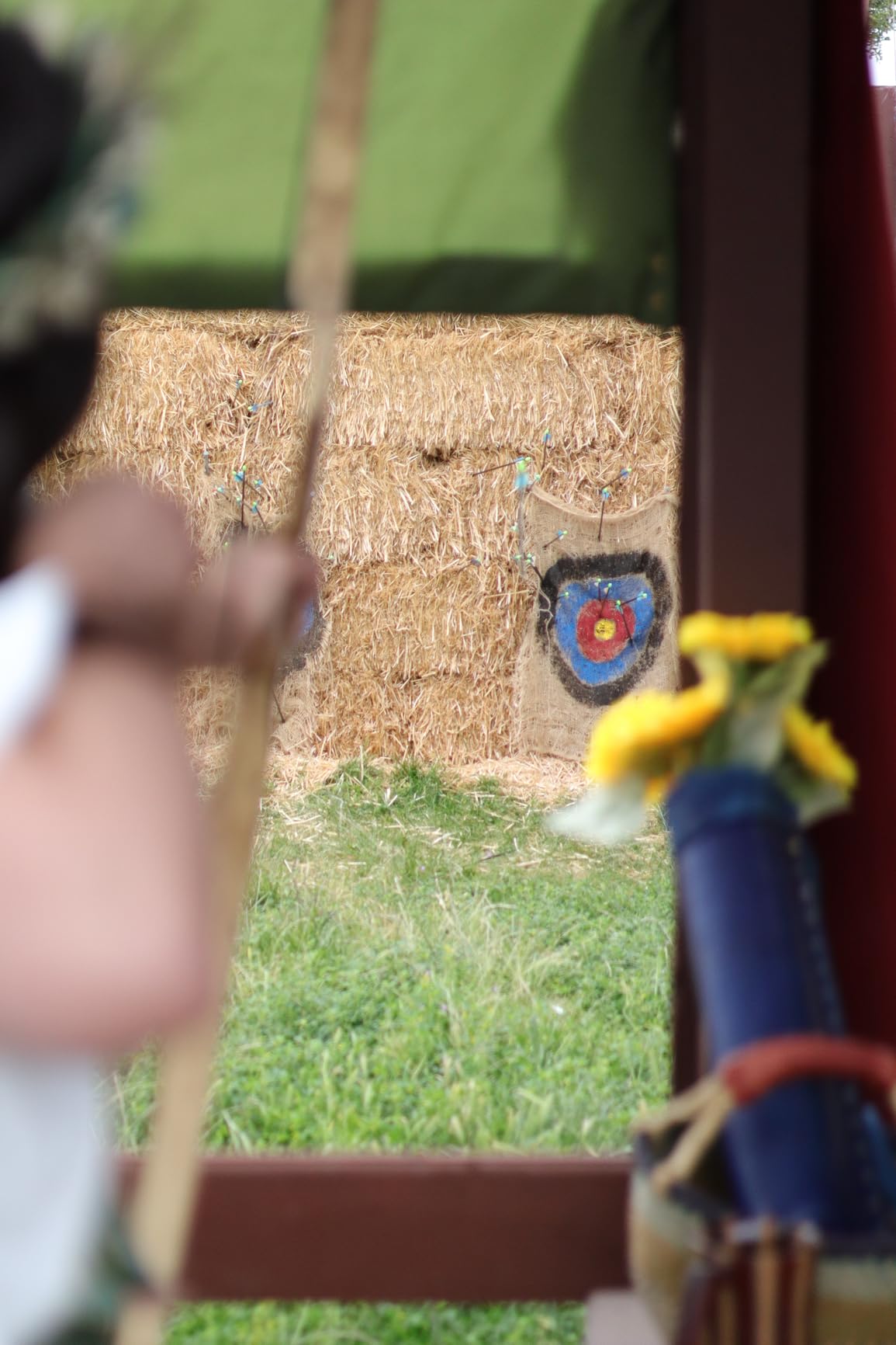 Canon EOS R100 Mirrorless Camera RF-S18-45mm F4.5-6.3 is STM Lens Kit, 24.1 Megapixel CMOS (APS-C) Sensor, 4K Video, RF Mount, Black - Customer Photo 1