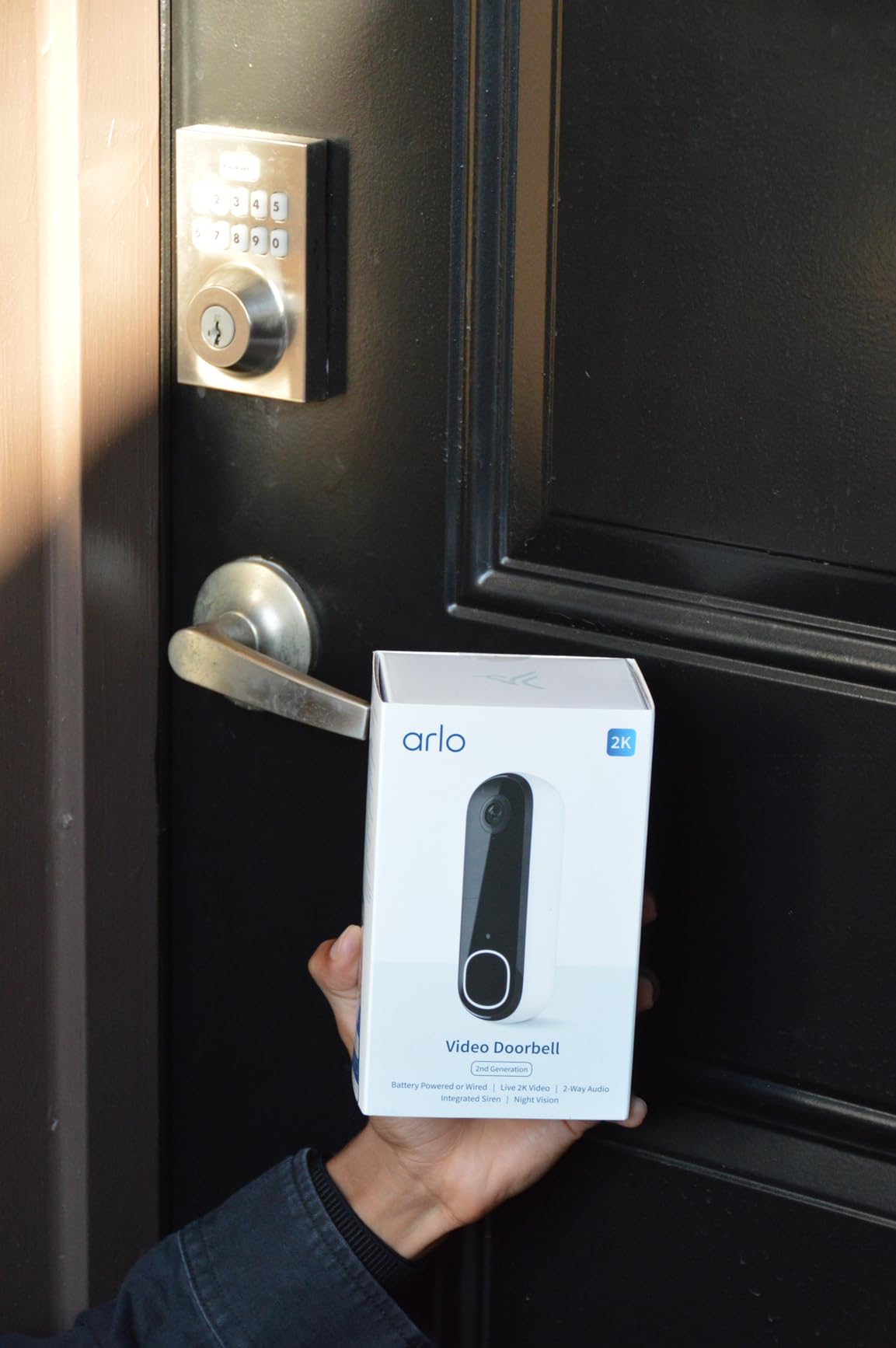 Arlo Video Doorbell 2K (2nd Gen, Latest Release), Wireless or Wired Option, 2-Way Audio, Night Vision, Head to Toe Video View, Package Detection, Person & Vehicle Recognition - Customer Photo 1
