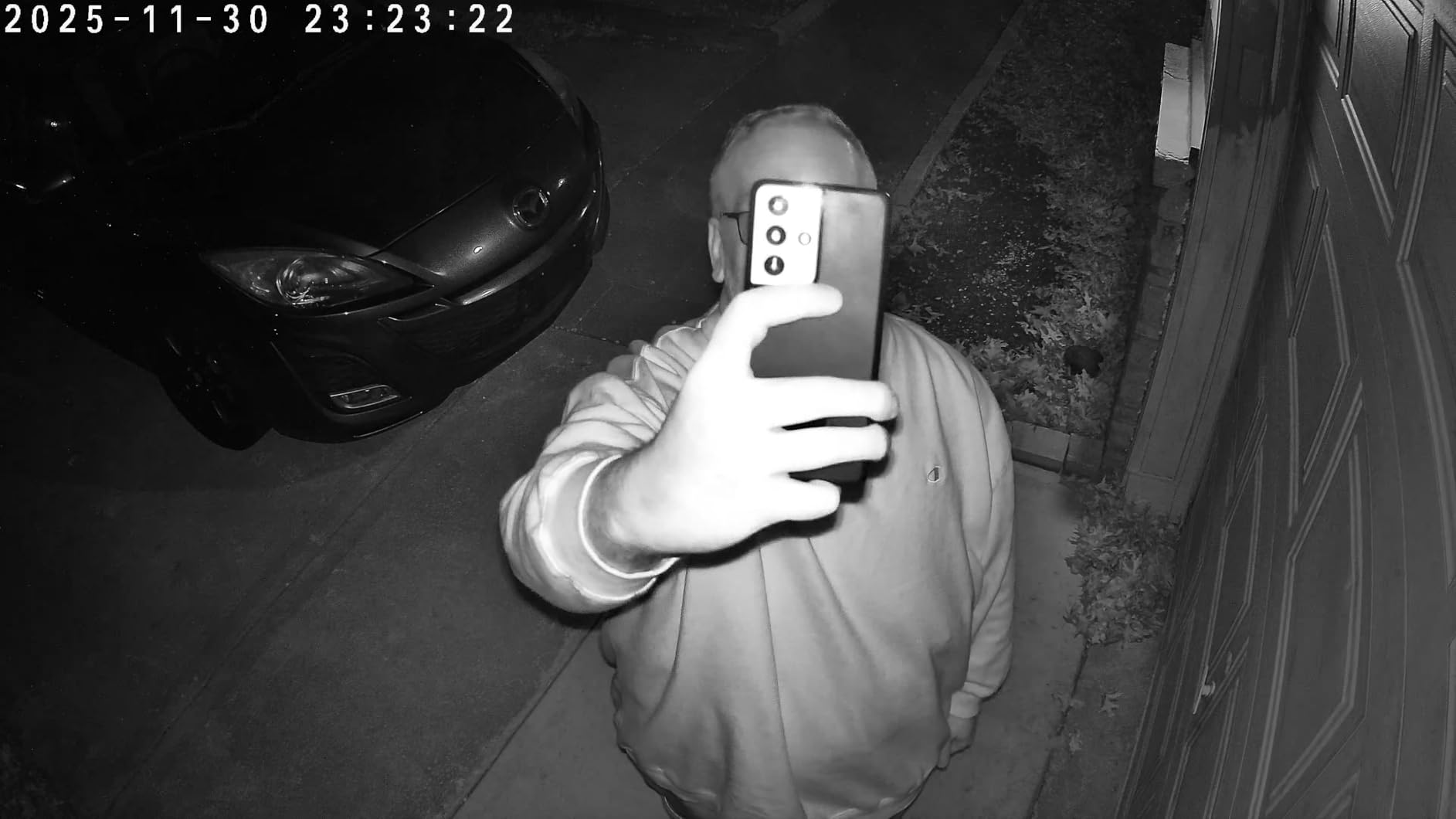 TP-Link Tapo 2K QHD Outdoor Pan/Tilt Wi-Fi Security Camera, 360° View, Motion Tracking, Color Night Vision, Free Person/Vehicle/Motion Detection, Cloud & SD Card Storage, 24/7 Recording, Tapo C520WS - Customer Photo 1