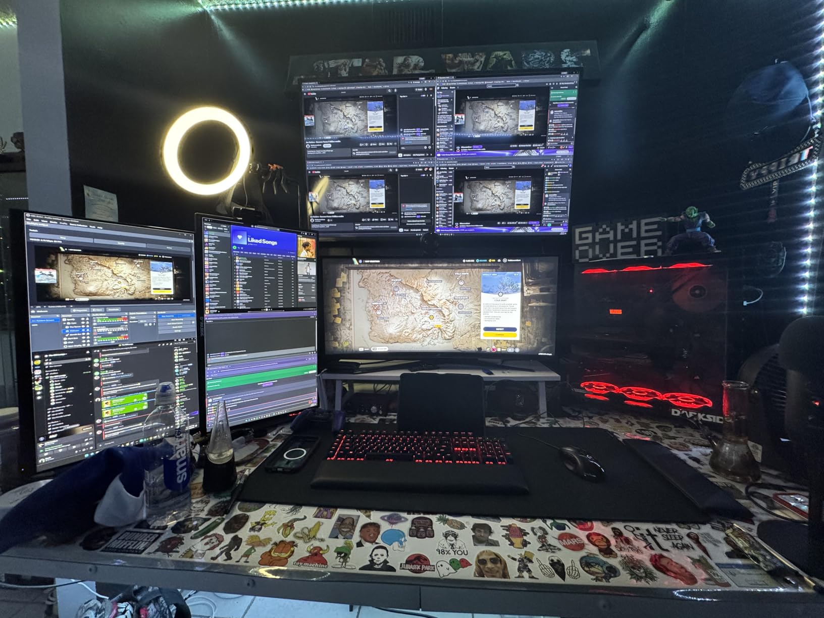 Razer BlackWidow V4 Mechanical Gaming Keyboard: Green Switches Tactile & Clicky - Chroma RGB - 6 Macro Keys - Magnetic Wrist Rest - Doubleshot ABS Keycaps - Roller & Media Keys - Snap Tap - Customer Photo 1