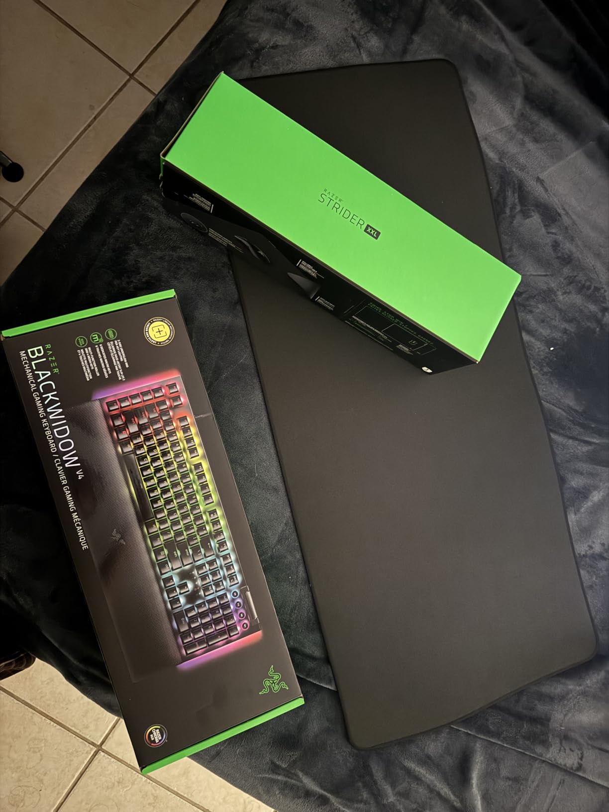 Razer BlackWidow V4 Mechanical Gaming Keyboard: Green Switches Tactile & Clicky - Chroma RGB - 6 Macro Keys - Magnetic Wrist Rest - Doubleshot ABS Keycaps - Roller & Media Keys - Snap Tap - Customer Photo 2