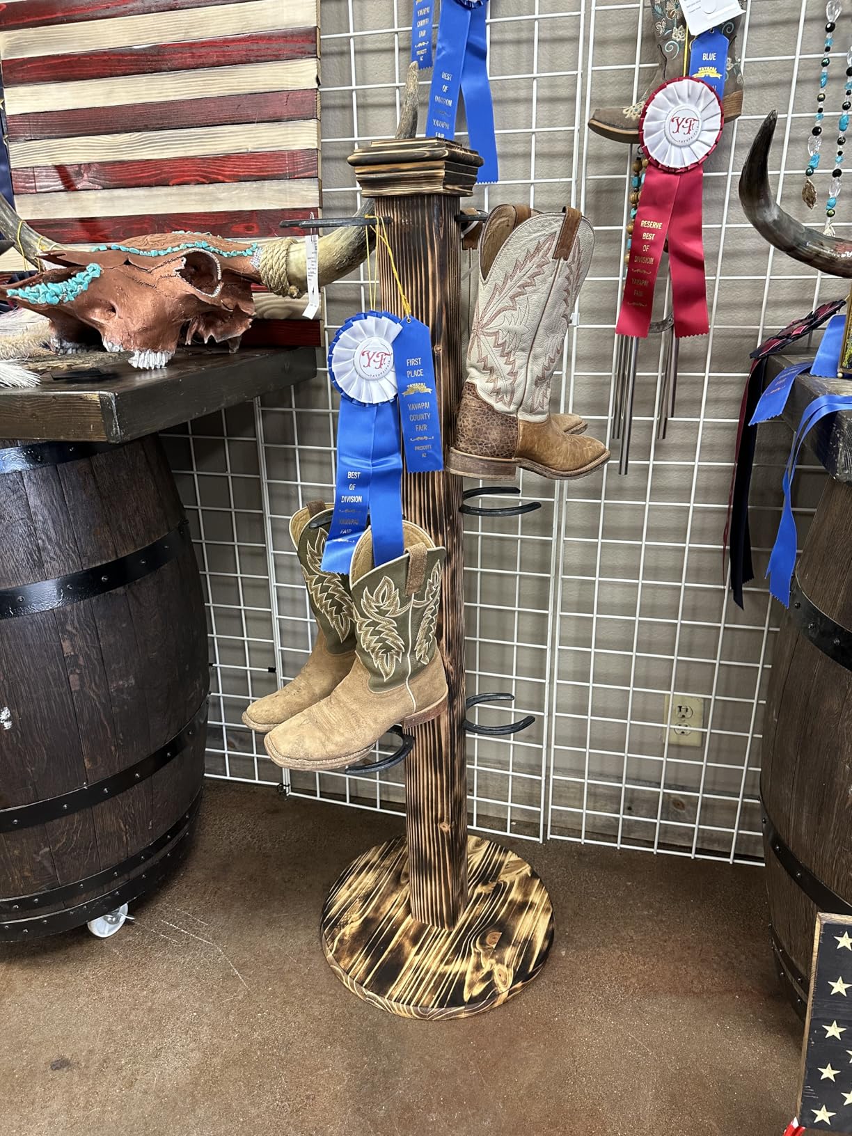 Sasylvia 4 Pcs Wooden Post Caps Cedar Fence Post Caps Rot Resistant, Decorative Tops for Decks Mailboxes and Outdoor Fences Protection(4x4 Inch) - Customer Photo 1