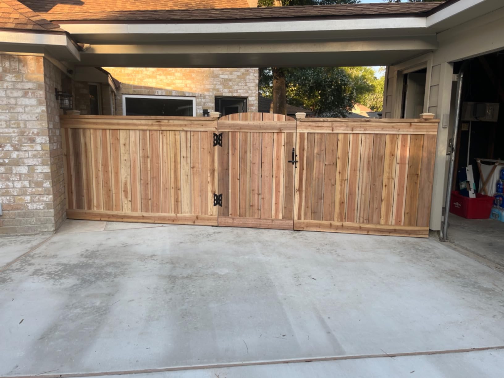 Sasylvia 4 Pcs Wooden Post Caps Cedar Fence Post Caps Rot Resistant, Decorative Tops for Decks Mailboxes and Outdoor Fences Protection(4x4 Inch) - Customer Photo 2