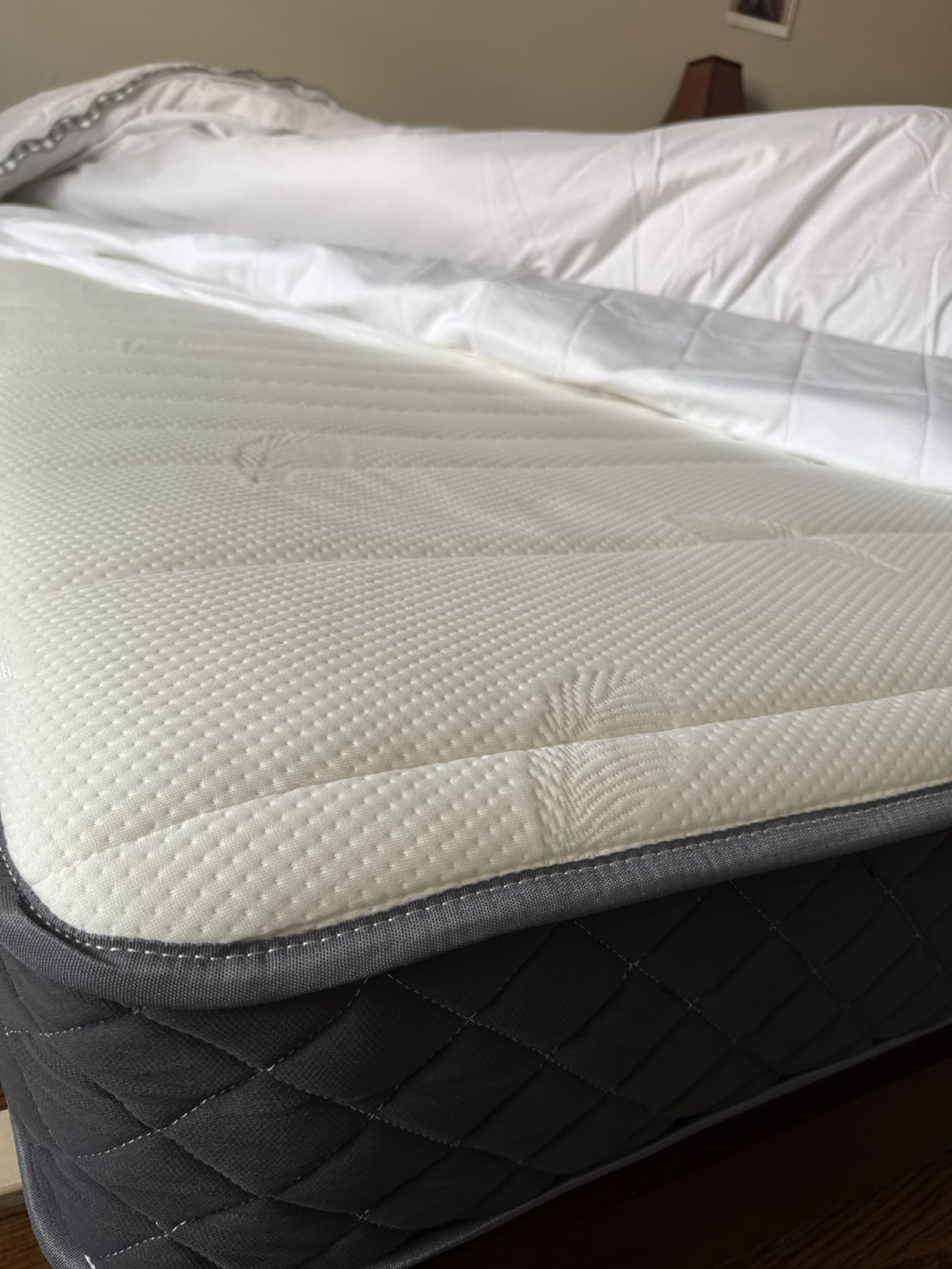 Swbvs Queen Mattress 12 Inch, Hybrid Mattress Queen Size, Bed Matress in a Box, Pressure Relief & Fiberglass Free - Customer Photo 1