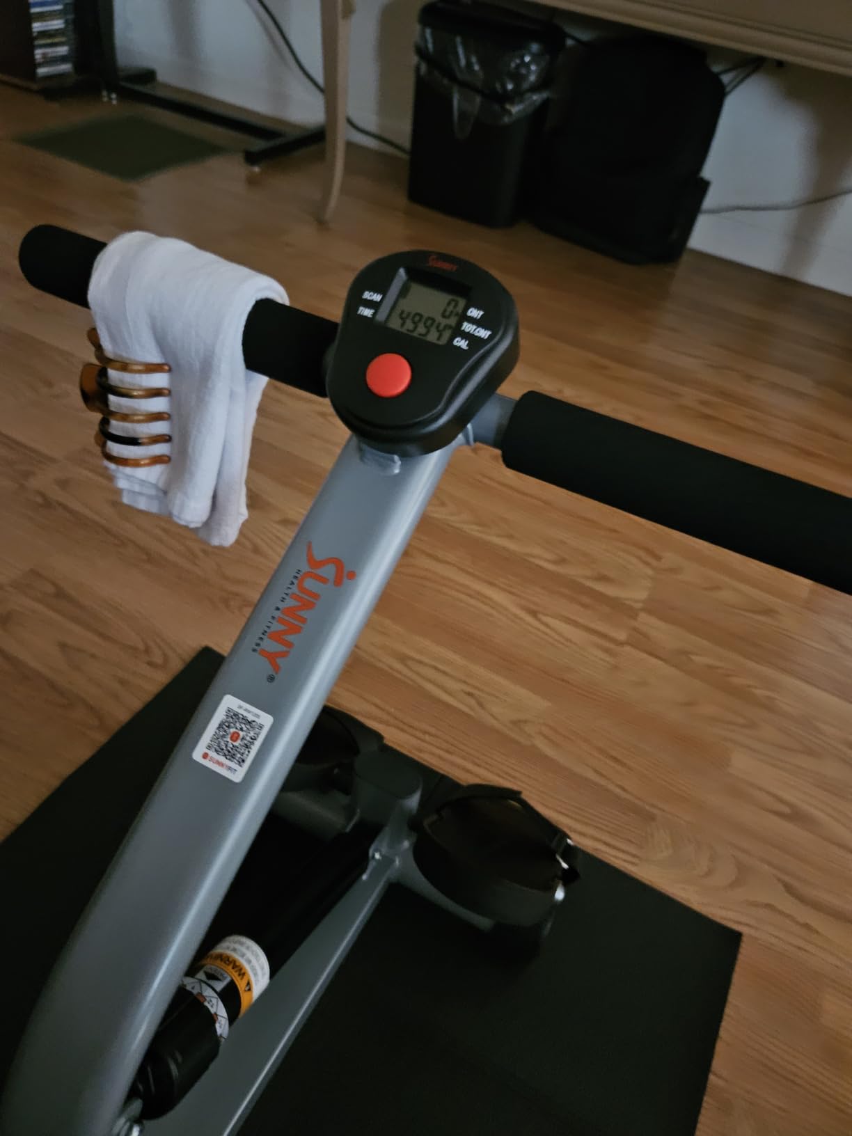 Sunny Health & Fitness Compact Adjustable Rowing Machine with 12 Levels of Resistance for Complete Body Workouts and Optional Free SunnyFit App Enhanced Connectivity - Customer Photo 2