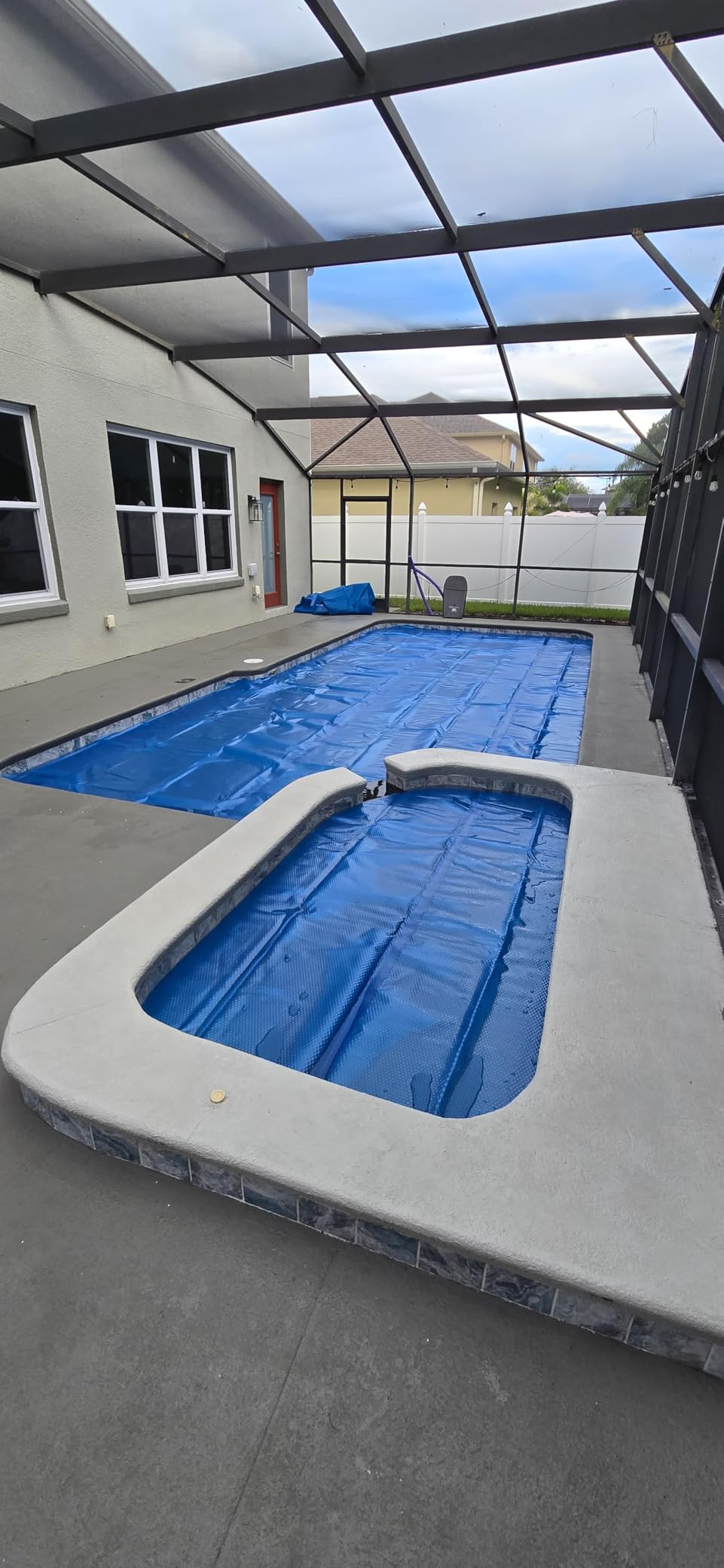 VINGLI 12Mil Solar Pool Cover 16x32FT Rectangle Solar Blanket-Heavy Duty Solar Pool Cover for Above Ground Pool-Solar Heater for Inground Pool, Blue - Customer Photo 1