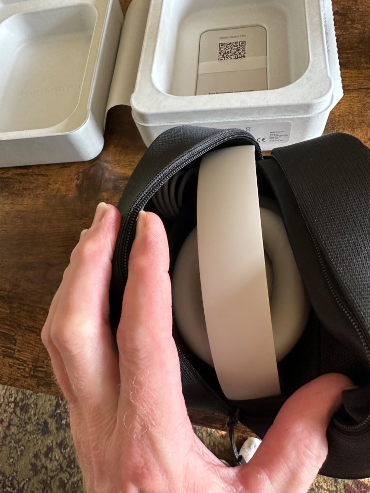 Beats Studio Pro - Premium Wireless Over-Ear Headphones- Up to 40-Hour Battery Life, Active Noise Cancelling, USB-C Lossless Audio, Apple & Android Compatible - Customer Photo 3