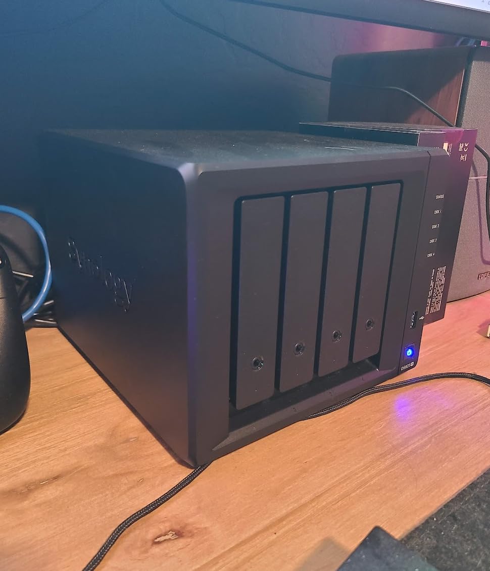 Synology 4-Bay DiskStation DS925+ (Diskless) - Customer Photo 1