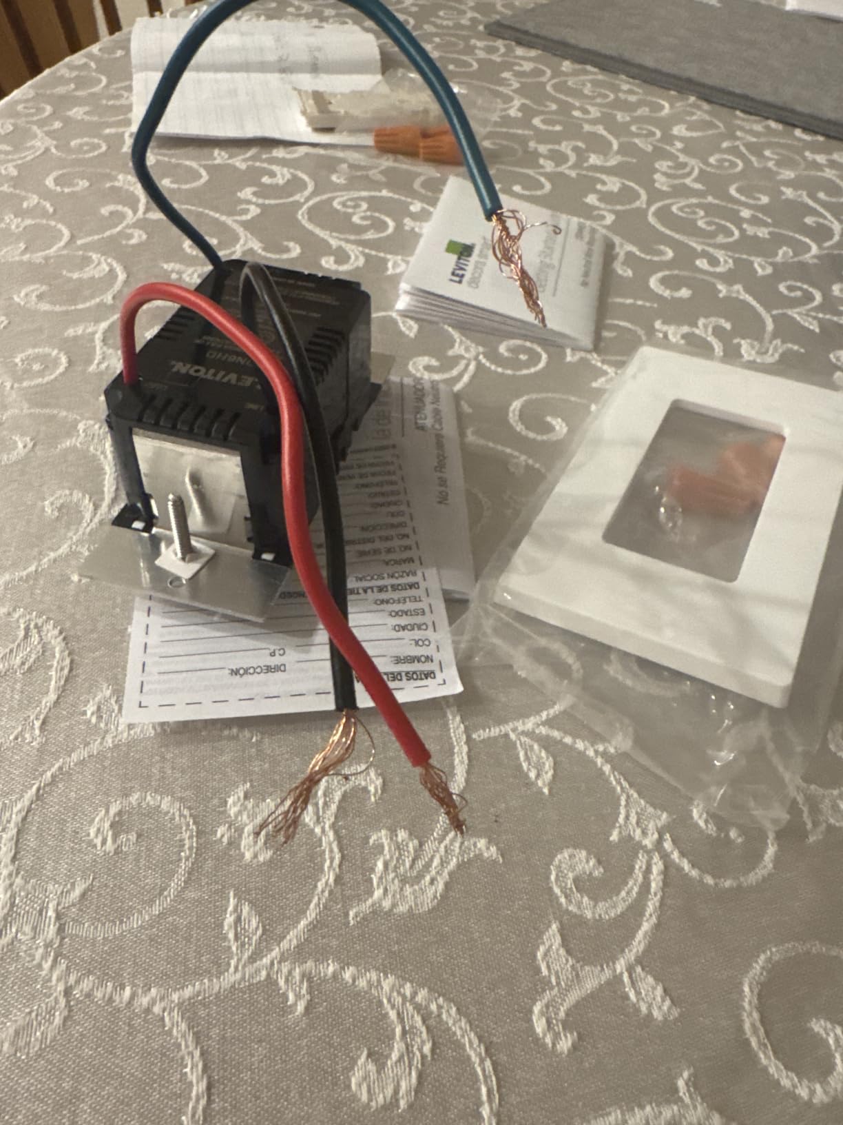 Leviton No-Neutral Decora Smart Dimmer Switch, Requires MLWSB Wi-Fi Bridge to Work with My Leviton, Alexa, Google Assistant, Apple Home/Siri & Wired or Wire-Free 3-Way, DN6HD-1RW, White - Customer Photo 1