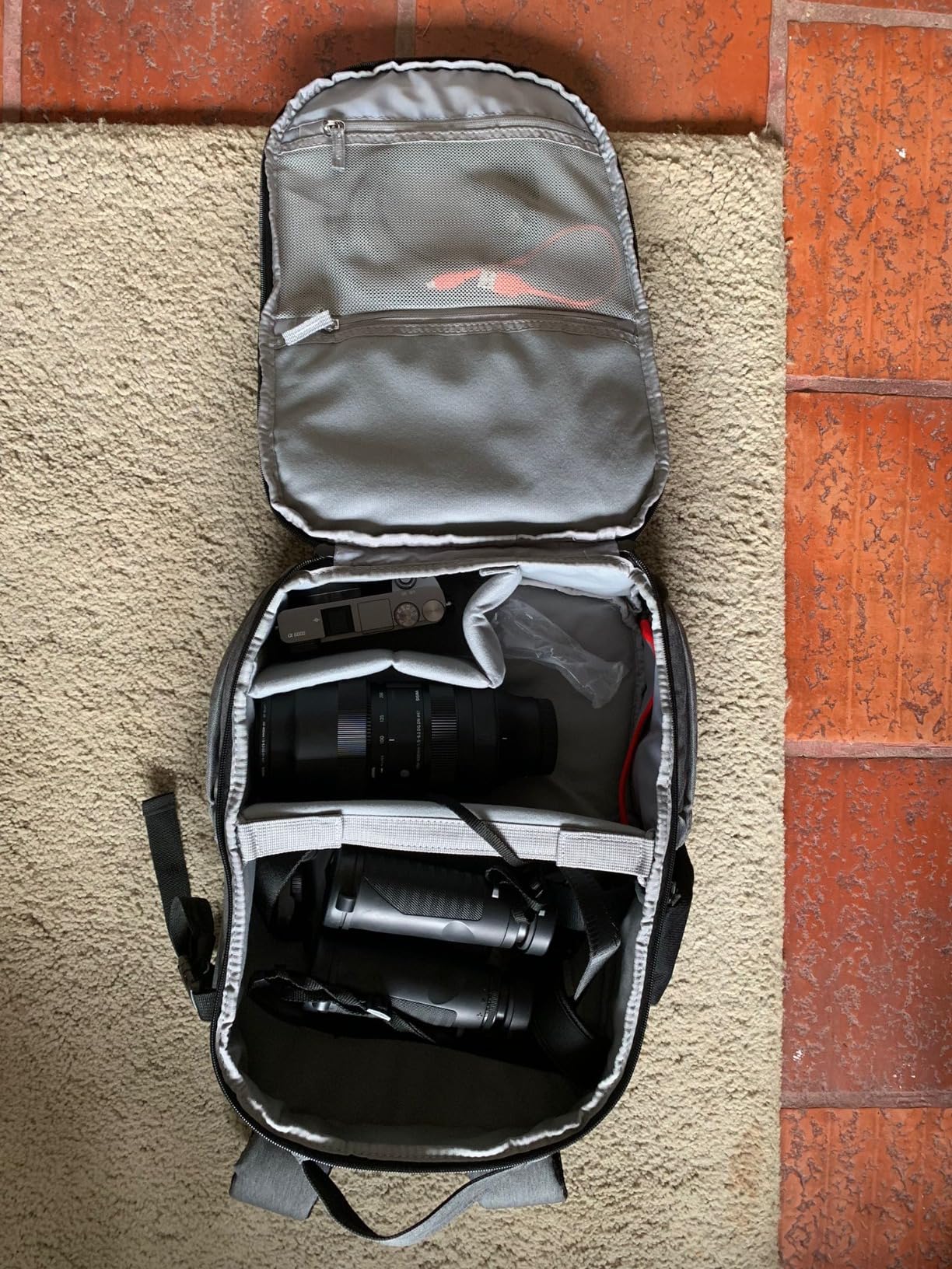 BAGSMART Camera Backpack, Expandable DSLR SLR Camera Bags for Photographers, Photography Travel Backpack with 15.6