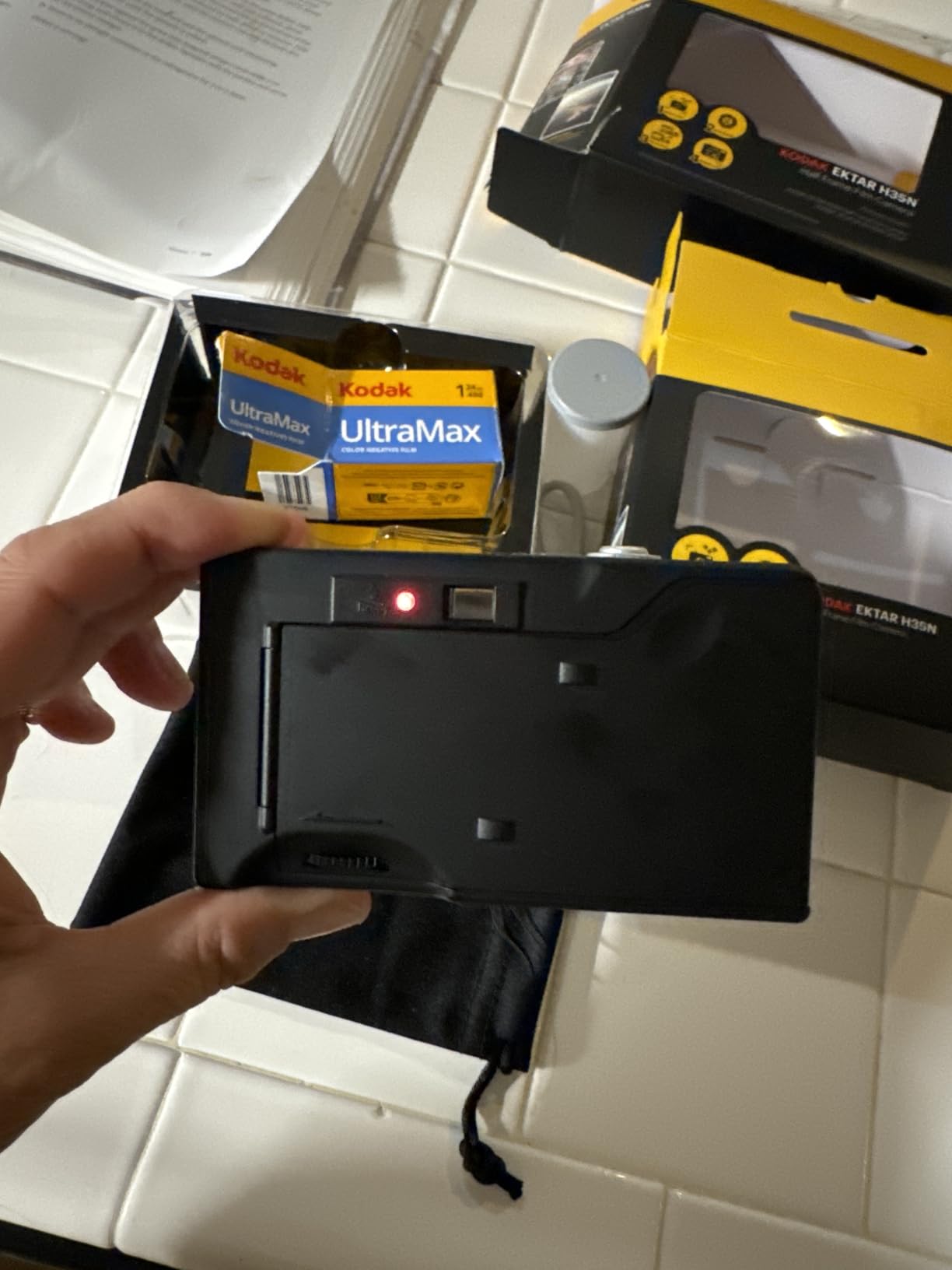 Kodak EKTAR H35N Half Frame Film Camera, 35mm, Reusable, Focus-Free, Bulb Function, Built-in Star Filter, Coated Improved Lens (Striped Black) - Customer Photo 2