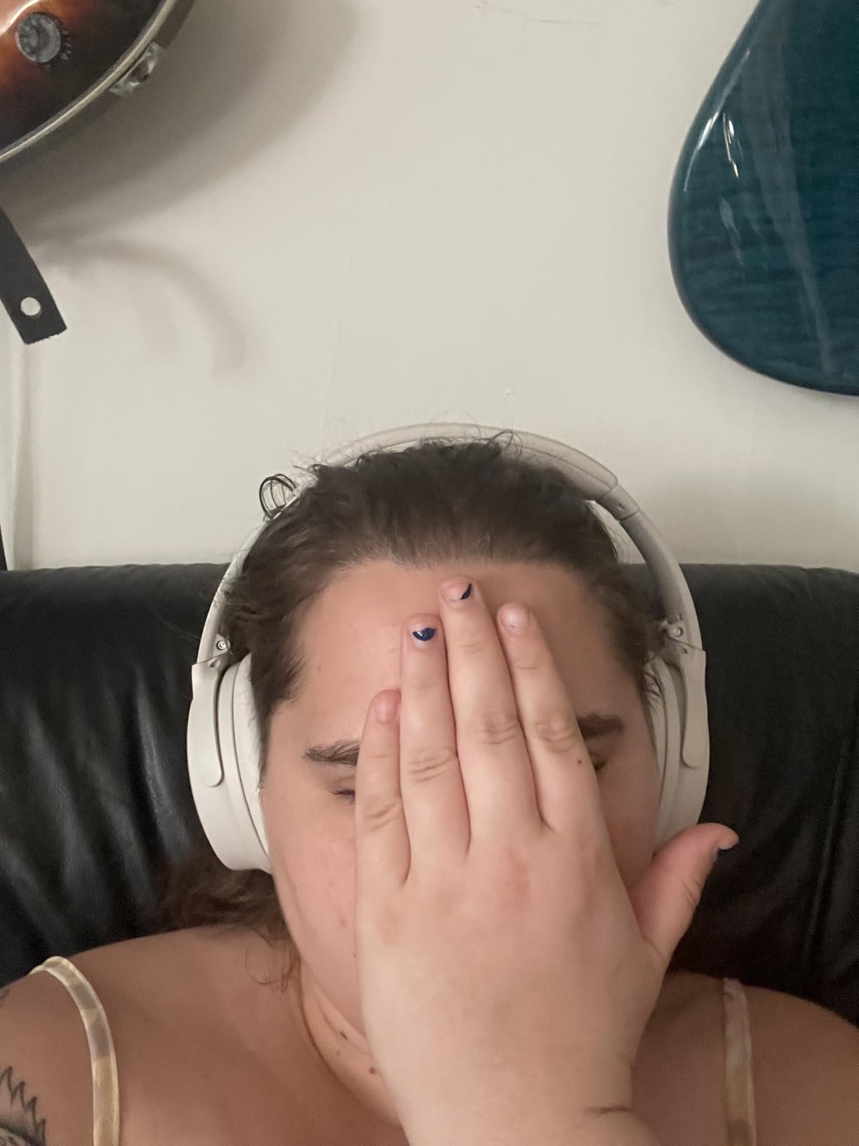 Bose QuietComfort Headphones - Wireless Bluetooth Headphones, Active Over Ear Noise Cancelling and Mic, USB-C Charging, Deep Bass, Up to 24 Hours of Playtime, Black - Customer Photo 4