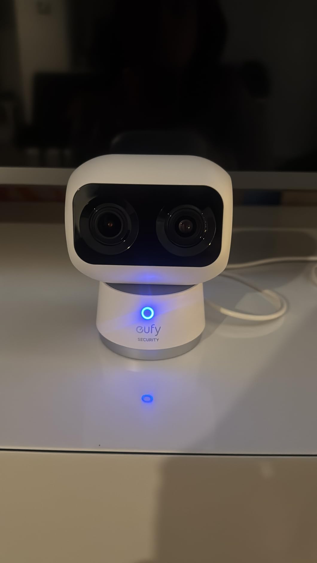 eufy Security Indoor Cam S350, Dual Cameras, 4K UHD Security Camera with 8× Zoom, 360° Camera, Baby Monitor, Pet Camera, Human/Pet Detection, AI Tracking, 2.4G/5G Wi-Fi, Plug in - Customer Photo 2