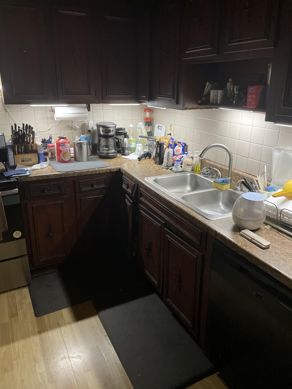 Litever Under Cabinet Lights Plug in, 6 pcs 12 Inches LED Light Strip Bars. Super Bright Dimmable Linkable for Kitchen Counter Above Cabinets Shelf Workbench Desk Closet Lighting. Daylight 5000K - Customer Photo 2