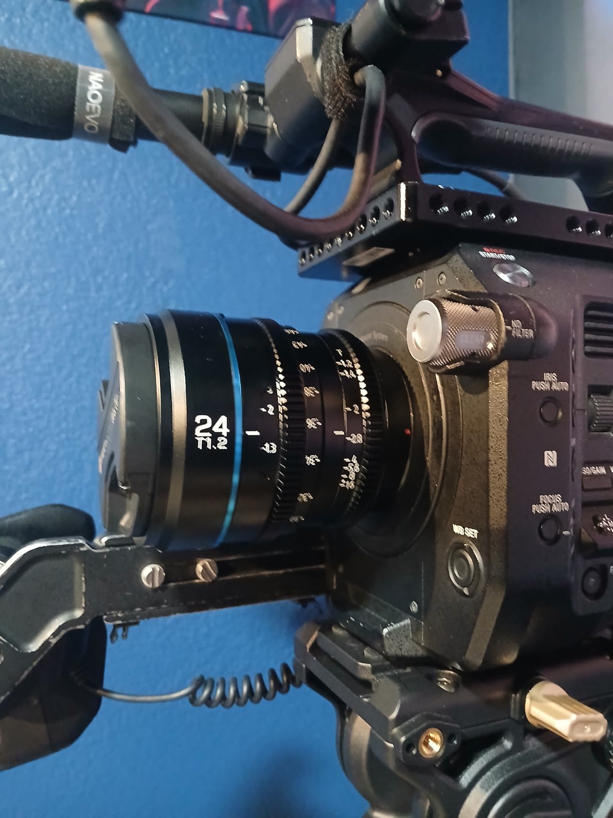 SIRUI Night Walker S35 Manual Focus Cine Lens Set, 24mm, 35mm, 55mm, T1.2 Large Aperture Lens for E Mount Cameras, FX30, ZVE-10, A6500, A6600 (MS-3SEB, Black) - Customer Photo 1