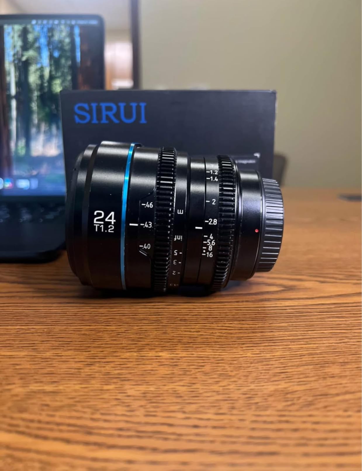 SIRUI Night Walker S35 Manual Focus Cine Lens Set, 24mm, 35mm, 55mm, T1.2 Large Aperture Lens for E Mount Cameras, FX30, ZVE-10, A6500, A6600 (MS-3SEB, Black) - Customer Photo 2
