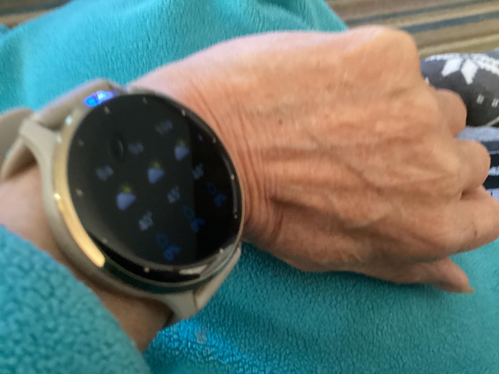 Garmin Venu 3 Slate Stainless Steel Bezel 1.4-Inch AMOLED Touchscreen Display Smart Watch with 45mm Black Case and Silicone Band - Customer Photo 5