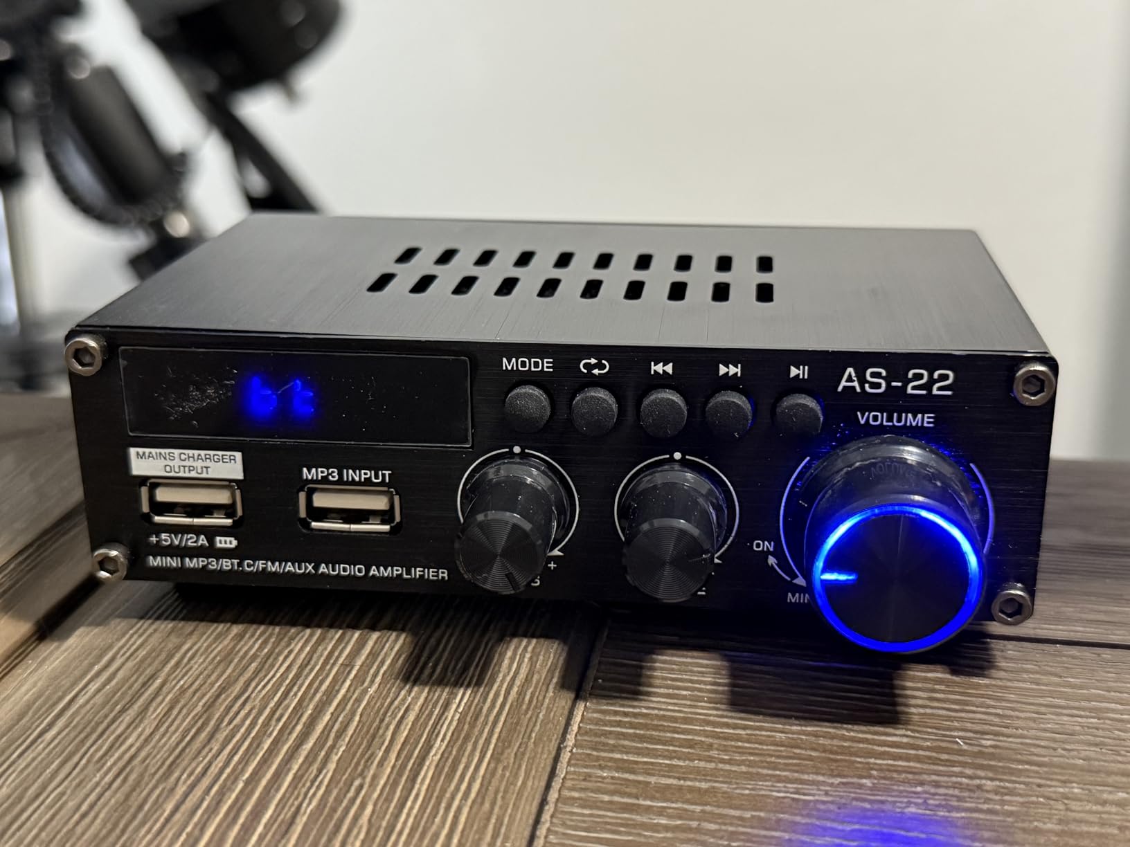 Sunbuck Mini Amplifier, 2 Channel Stereo Amplifier, Power Amplifier Max 300Wx2 Output, Bluetooth Amplifier for Home Speakers, Stereo Receiver with RCA/USB/FM/AUX, Mini Amplifier for Speakers, AS-22BU - Customer Photo 1