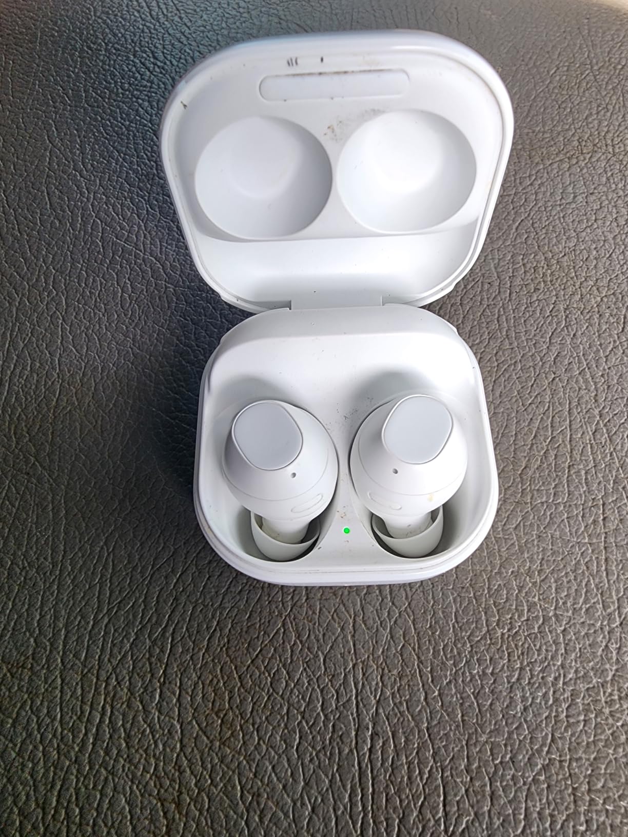 Samsung Galaxy Buds FE True Wireless Bluetooth Earbuds, Comfort and Secure in Ear Fit, Auto Switch Audio, Touch Control, Built-in Voice Assistant, Graphite [US Version, 1Yr Manufacturer Warranty] - Customer Photo 2