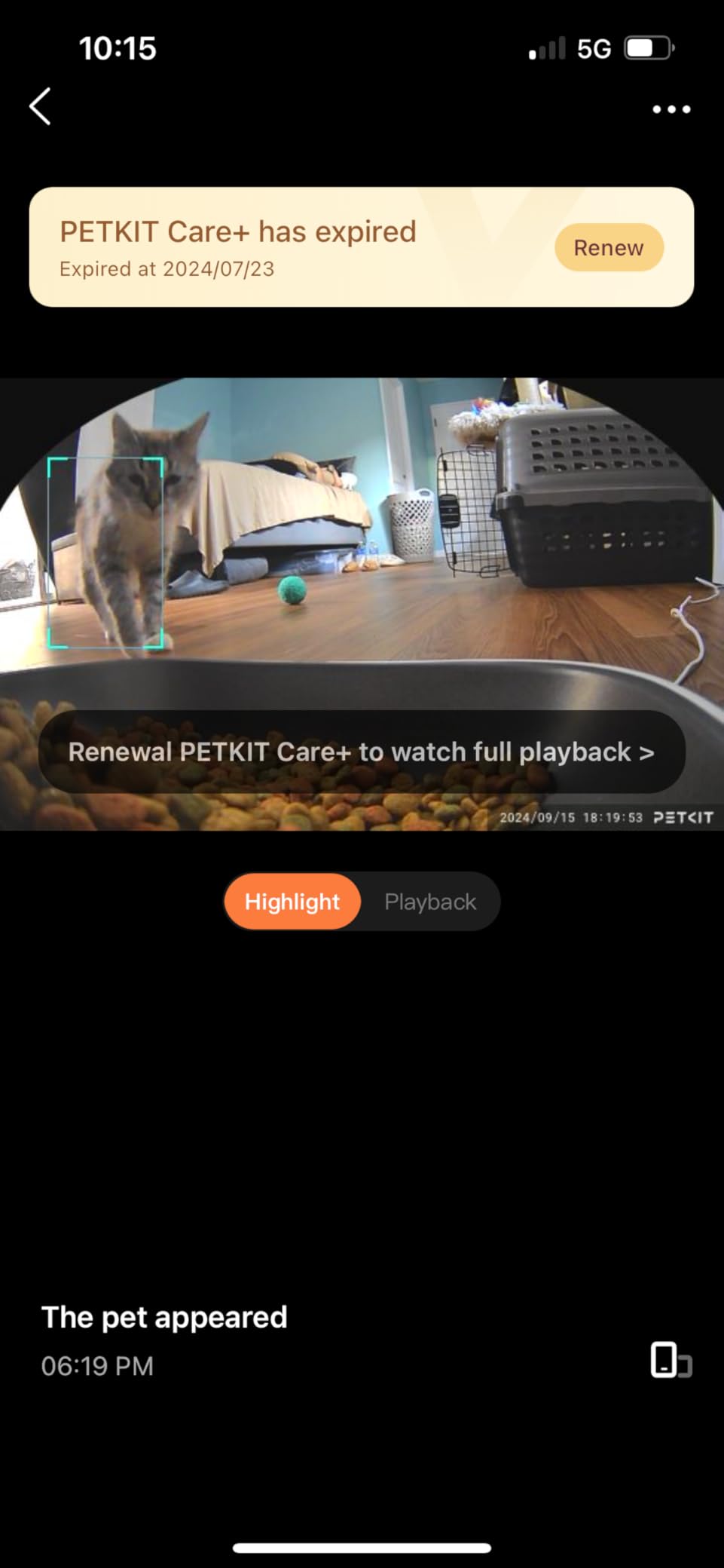 PETKIT Automatic Cat Feeder with Camera, 1080P HD Video with Night Vision, 2.4G WiFi Pet Feeder for Cat & Small Dog, 2-Way Audio & Meal Call Pet Food Dispenser with Desiccant Bag, Motion Capturing - Customer Photo 2