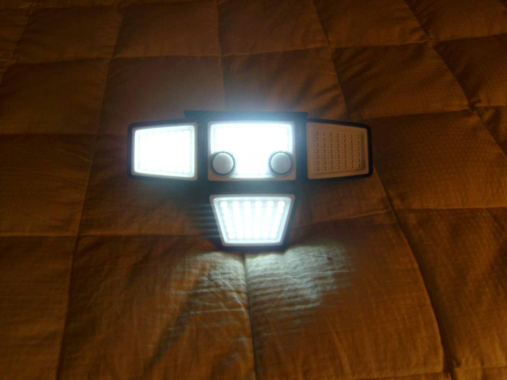 LYWALT Solar Outdoor Lights - 3000LM 188 LED Motion Sensor Outdoor Lights, 4 Heads Security Light,IP65 Waterproof, Easy Install,270°Wide Angle Flood Wall Light with 3 Modes for Backyard Yard - Customer Photo 1