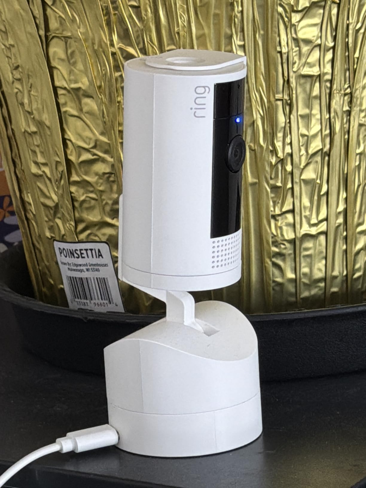 Ring Pan-Tilt Indoor Cam (newest model), See all around your home or business with 360° pan coverage, HD video, plus Two-Way Talk, White - Customer Photo 1