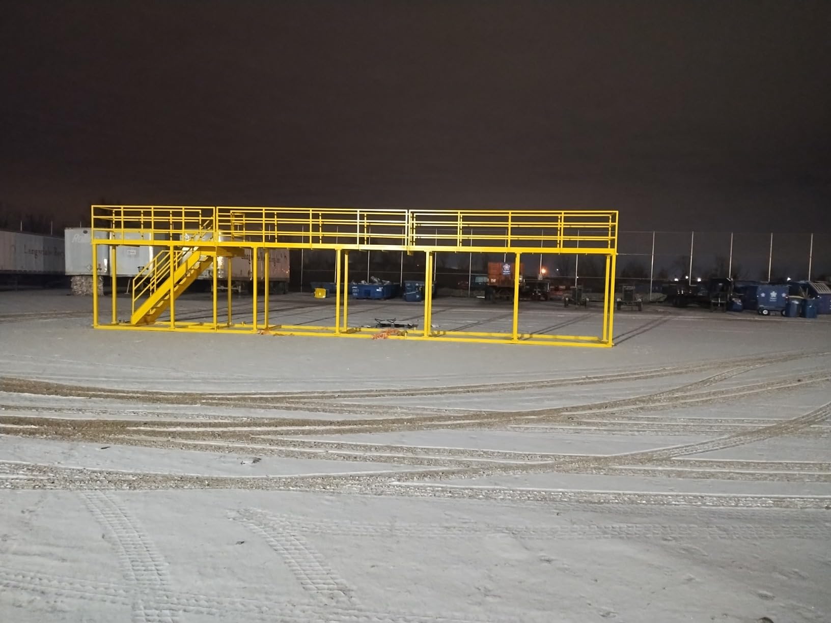 Robustrue Cordless Impact Wrench, 590Ft-lbs (800N.m) Brushless 1/2 inch, 2800RPM High Torque Impact Gun, 2x 4.0Ah Battery, Charger, 4 Sockets, Electric Impact Wrench for Car Home - Customer Photo 2