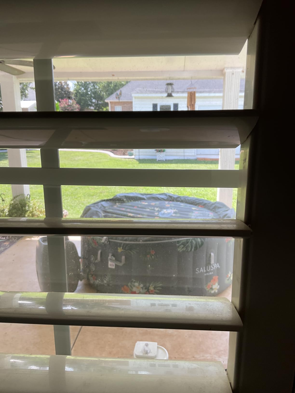 Bestway SaluSpa Aruba AirJet Large Round 2 to 3 Person Inflatable Hot Tub Portable Outdoor Spa with 110 AirJets and EnergySense Cover, Grey - Customer Photo 1