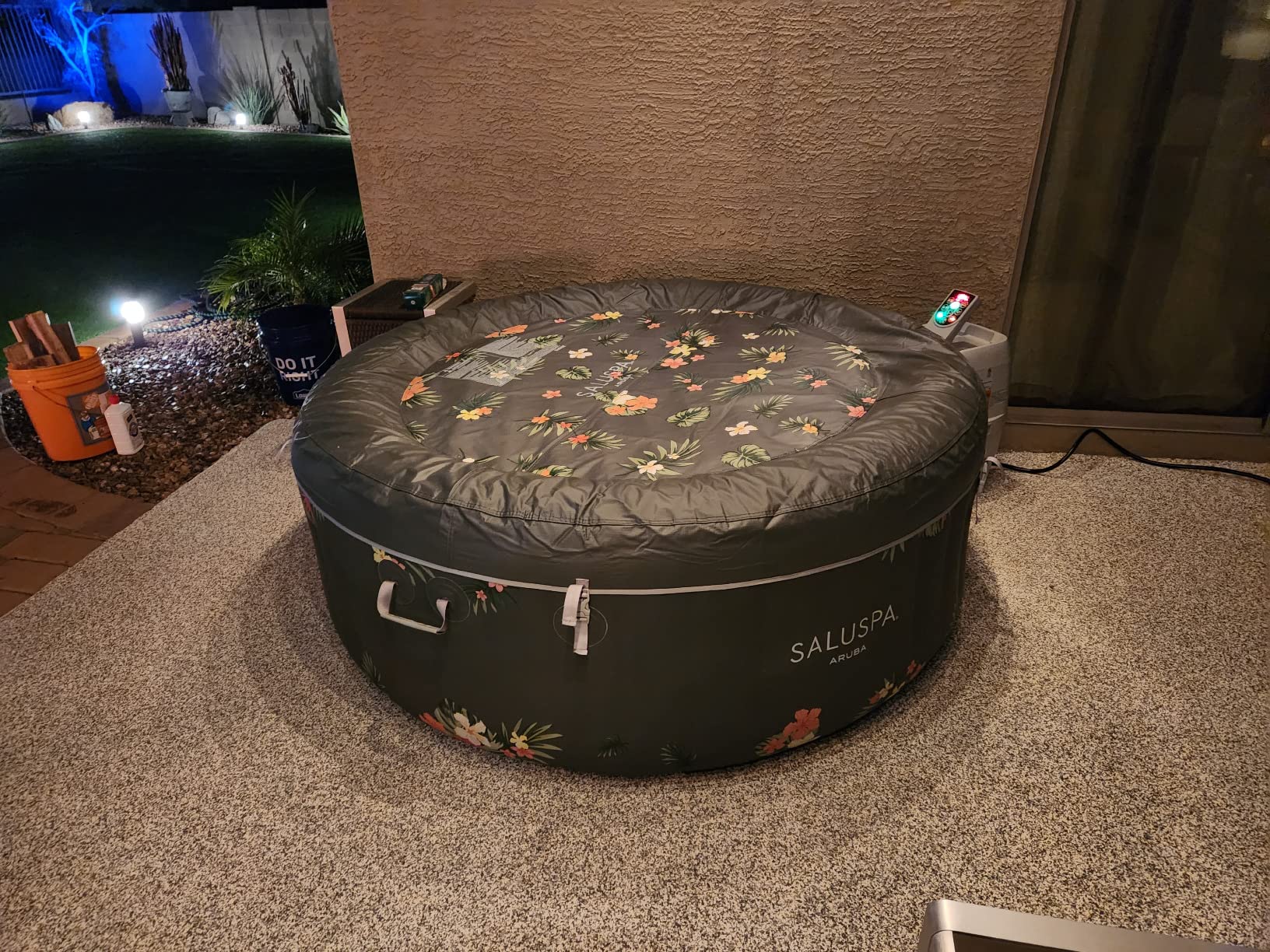 Bestway SaluSpa Aruba AirJet Large Round 2 to 3 Person Inflatable Hot Tub Portable Outdoor Spa with 110 AirJets and EnergySense Cover, Grey - Customer Photo 2