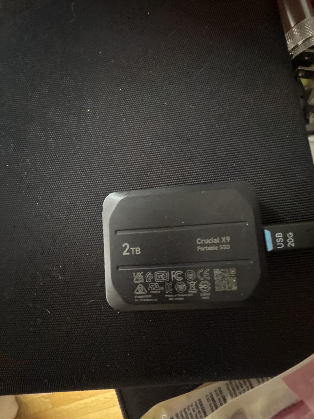 Crucial X9 1TB Portable SSD, Up to 1050MB/s, USB 3.2 USB-C, External Solid State Drive, Compatible with Windows, Mac, & Android, Reliable Storage for Games, Files, & Backups, Black - CT1000X9SSD902 - Customer Photo 5