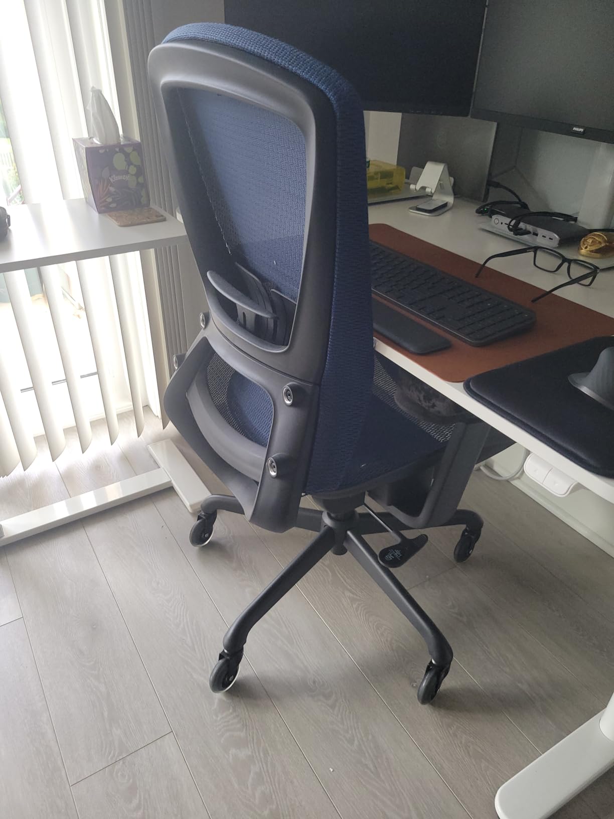 ELABEST Mesh Office Chair,Ergonomic Computer Desk Chair,Sturdy Task Chair- Adjustable Lumbar Support & Armrests,Tilt Function,Comfort Wide Seat,Swivel Home Office Chair (Black) - Customer Photo 1