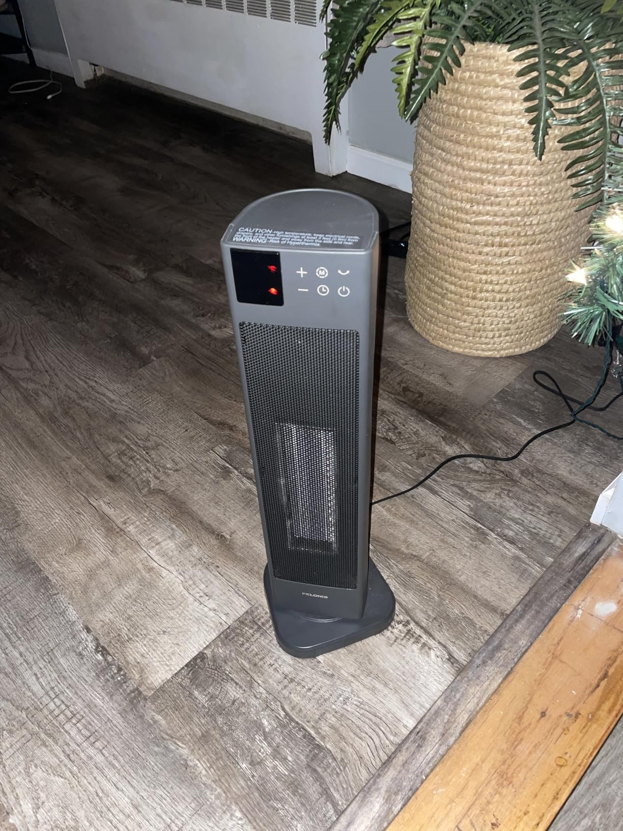 PELONIS Oscillating Ceramic Tower Indoor Space Heater for Home with Oscillation, Programmable Thermostat & ECO Mode, 12H Timer & Remote Control, Safety Protection, 23 Inches, 1500W, PHF15RSAPH23 - Customer Photo 1
