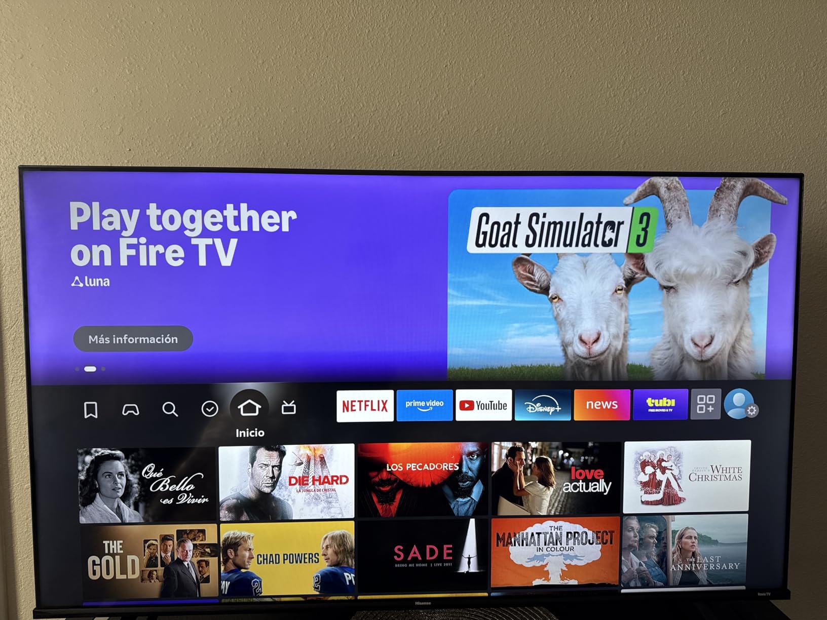 Fire TV Stick 4K (newest model) with AI-powered Fire TV Search, Wi-Fi 6, stream over 1.8 million movies and shows, free & live TV - Customer Photo 1