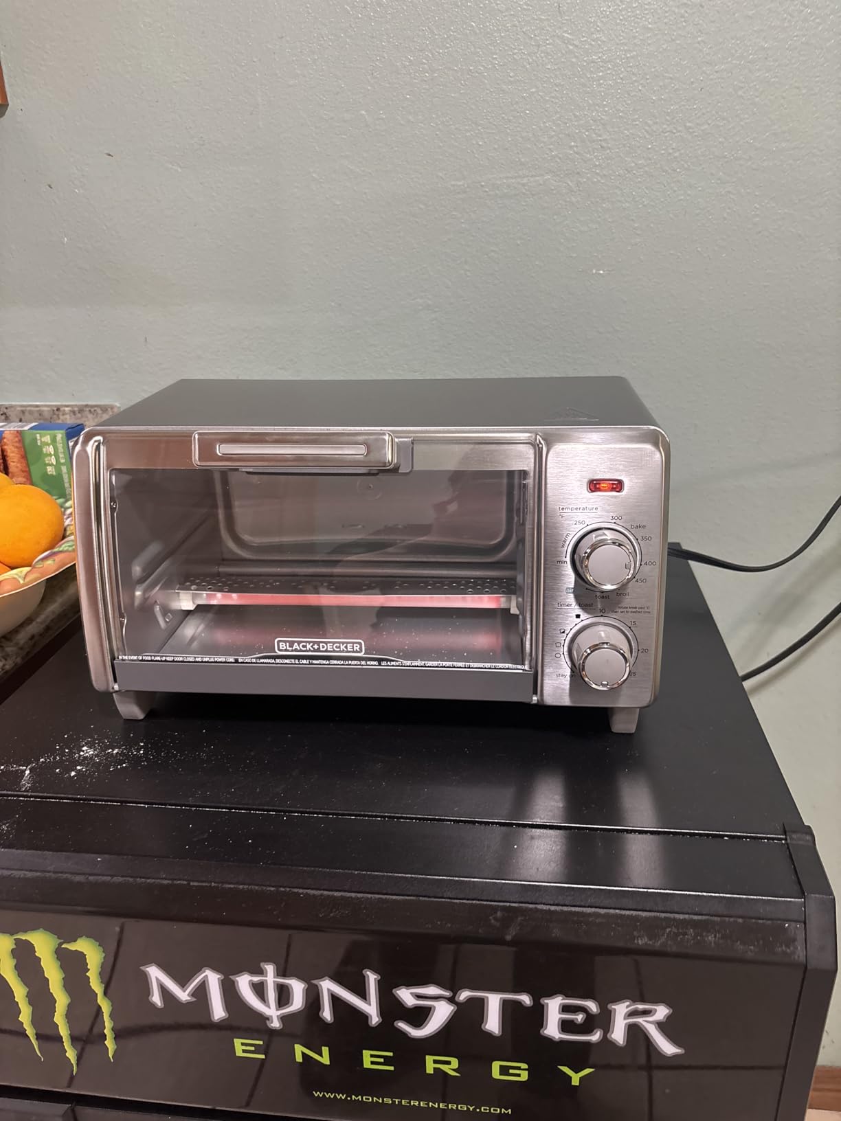 BLACK+DECKER Crisp 'N Bake Air Fry Countertop Convection Toaster Oven, Medium Capacity, 4-Slice, 5-in-1, Fits 9