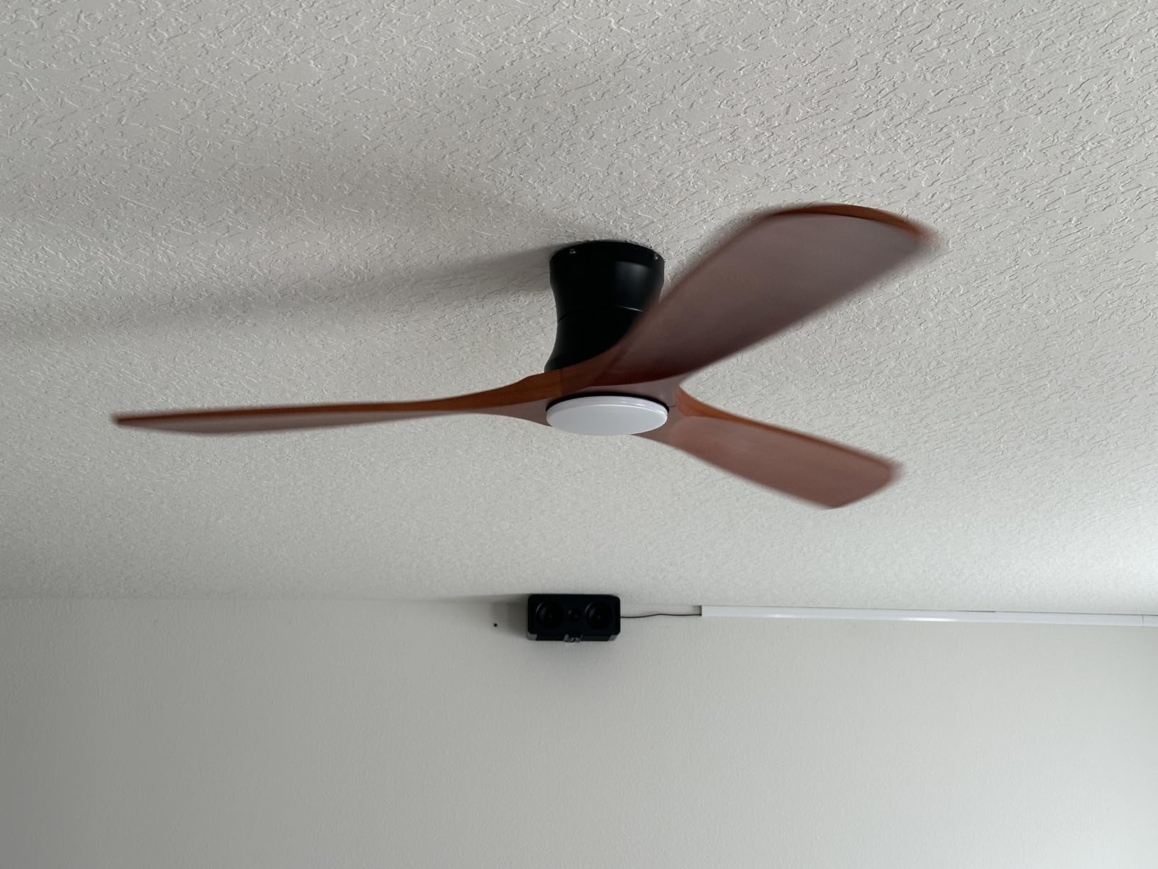 52in Smart Low Profile Ceiling Fans with Lights Remote,Quiet DC Motor,Outdoor Indoor Flush Mount Ceiling Fan,Control with WIFI Alexa App,Dimmable,6-speed,3 White Wood blades,for Modern Bedroom Patio - Customer Photo 5