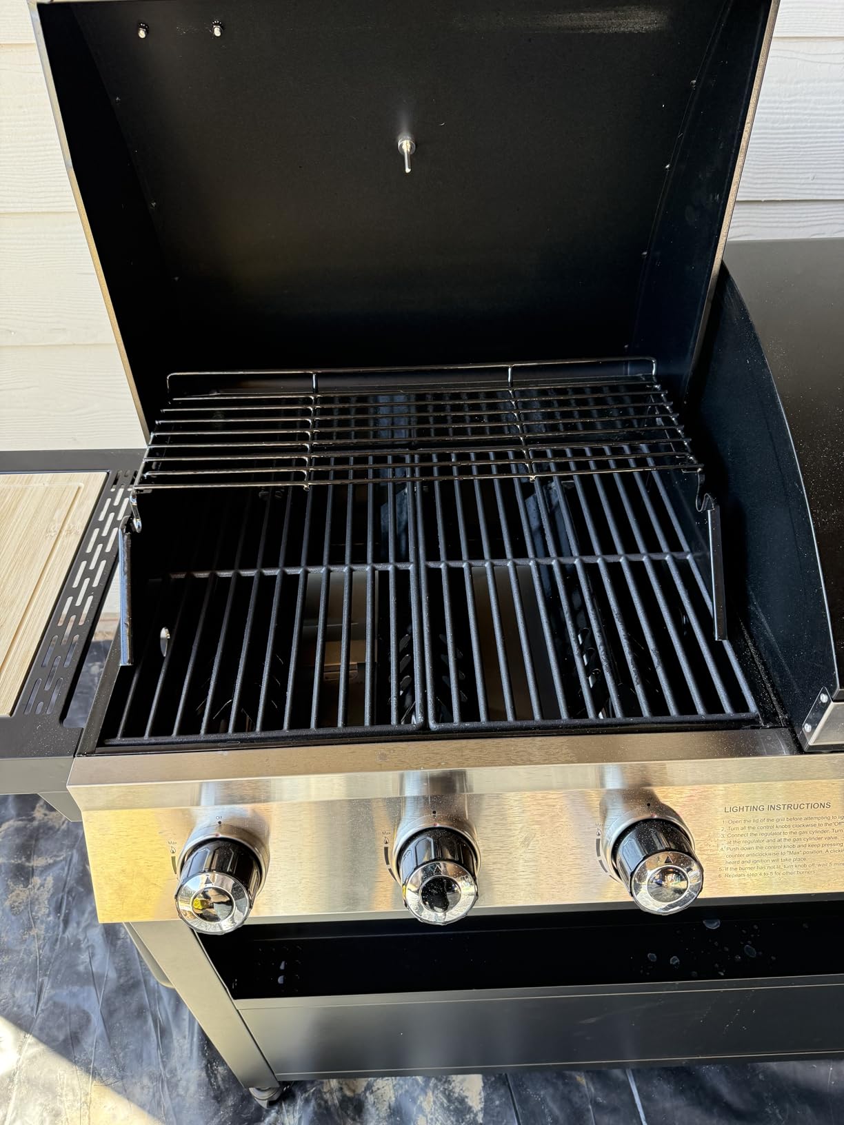 Captiva Designs Propane Gas Grill and Charcoal Grill Combo with Side Burner & Porcelain-Enameled Cast Iron Grate, Dual Fuel BBQ Grill for Outdoor Events & Backyard Barbecue, 690 SQIN Cooking Area - Customer Photo 2
