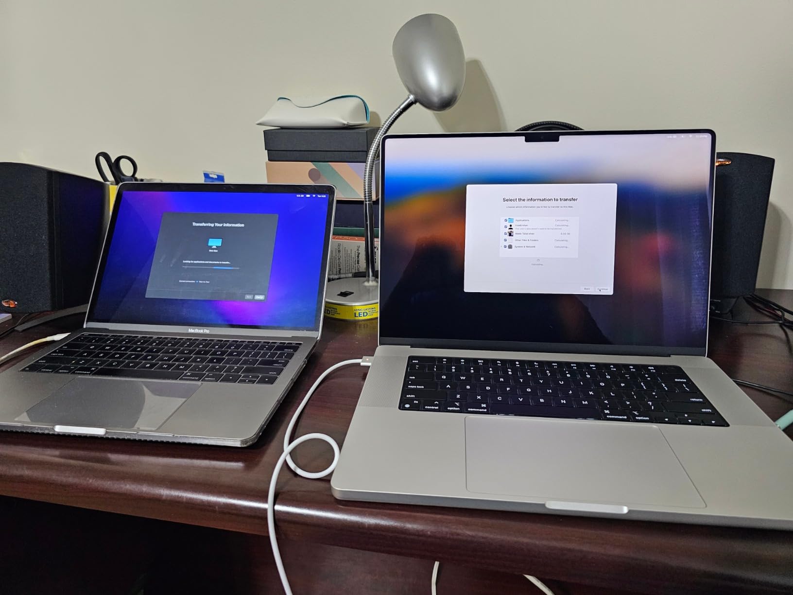 2023 MacBook Pro Laptop M3 Max chip with 16-core CPU, 40-core GPU: Built for Apple Intelligence, 16.2-inch Liquid Retina XDR Display, 48GB Unified Memory, 1TB SSD Storage; Space Black - Customer Photo 2